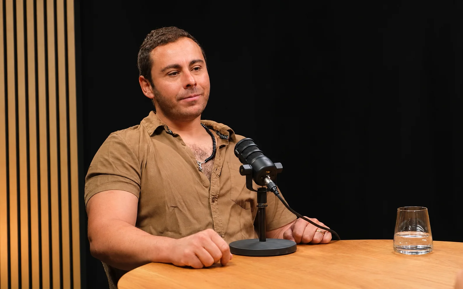 Jorge durante una conversación en podcast